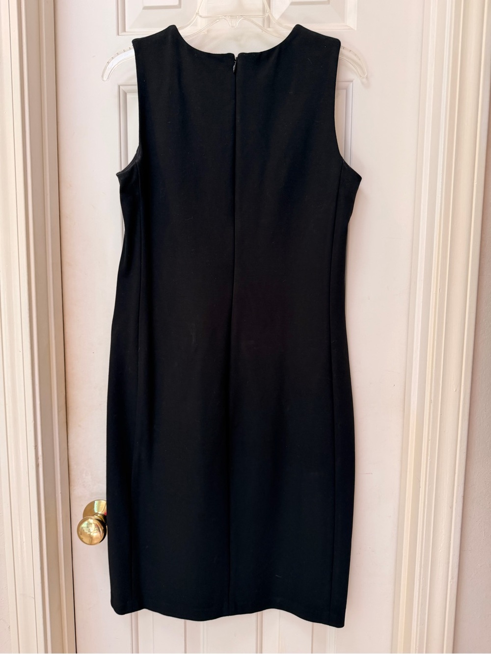 Talbots Classic Black Sleeveless Sheath Dress, Leather Trim Pockets, Sz 4 - Picture 8 of 13